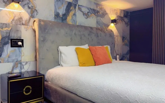1-bed Apartment - Sleeps 2, Wifi & Central