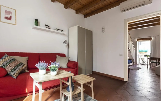Salomone Apt 8 With Balcony by Wonderful Italy