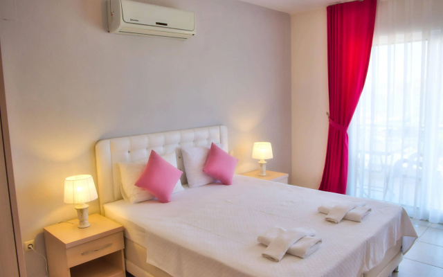 Defne Lori̇na Buti̇k Hotel