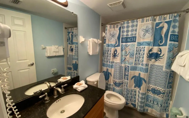 Vistas on the Gulf by Liberte