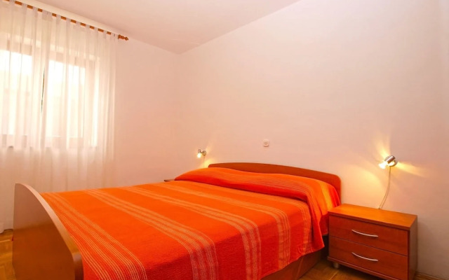 Apartment 1349