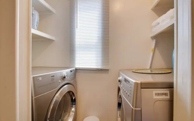 Rosamond Vacation Rental w/ Grill, Near Vineyards!