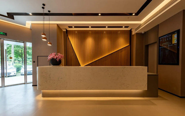 Homeinn Selected Hotel (Shenzhen Convention & Exhibition Center Gangxia Subway Station)