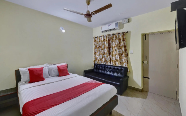 OYO 22499 Vishnu Residency