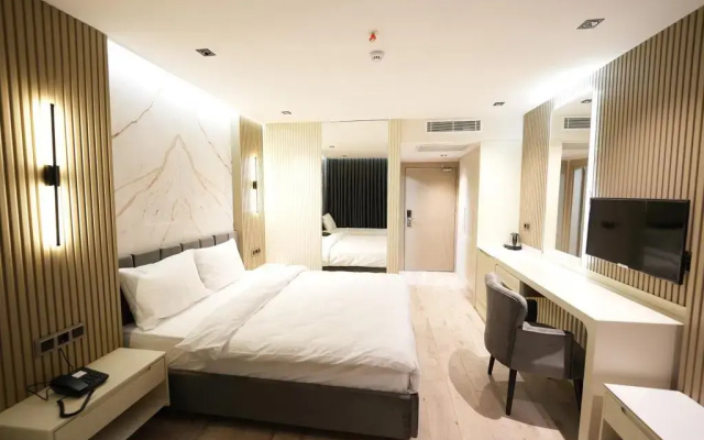 Assyria Hotel