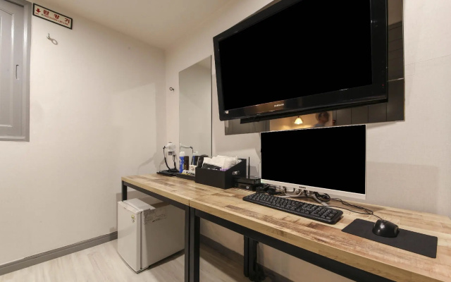 Tour Hotel