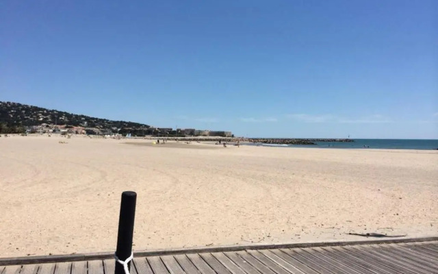 Appartement Sète, 2 pièces, 6 personnes - FR-1-338-342