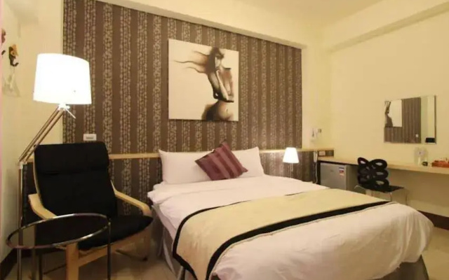Artdeco Guest House