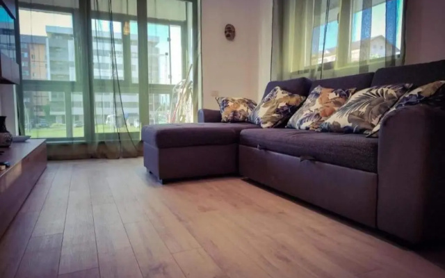 Green Leaf Home