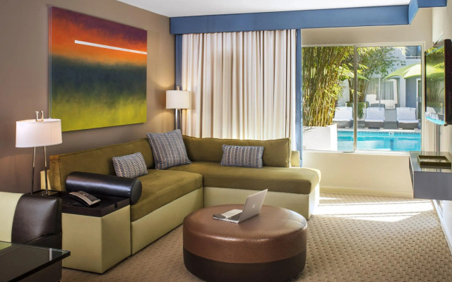 Sunset Marquis