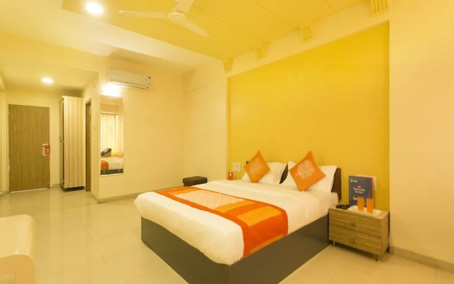 OYO 11091 Hotel Silver Court