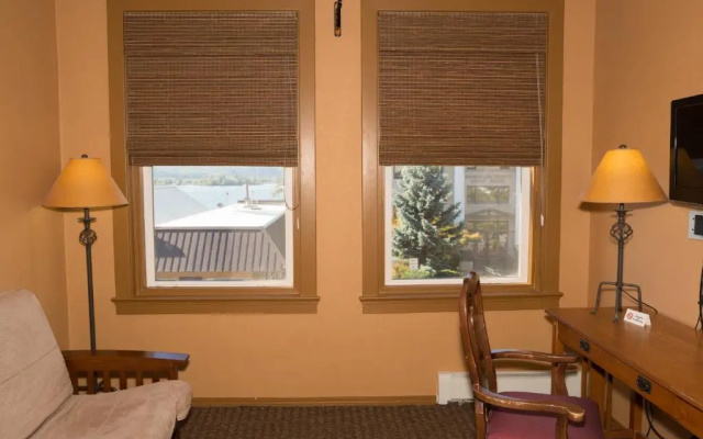 Hotel Cathlamet