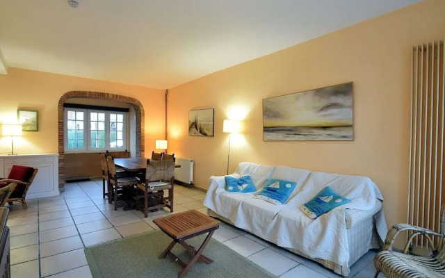 Beautifully Renovated House Centrally Located