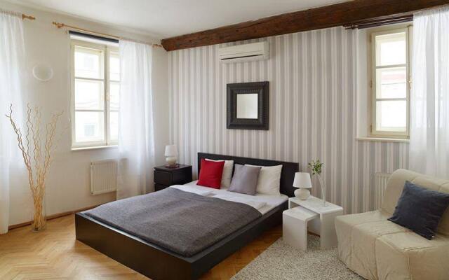 Отель Kozna Suites комната для гостей