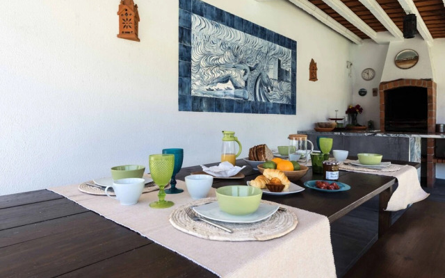 Sesimbra Stylish Villa by Homing
