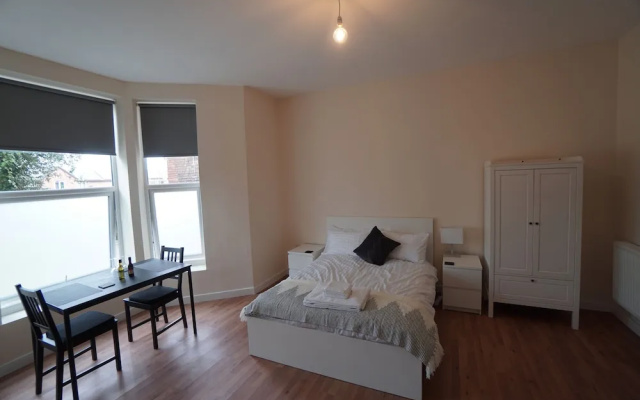 Arbourfield Lodge | Serviced Accomodation