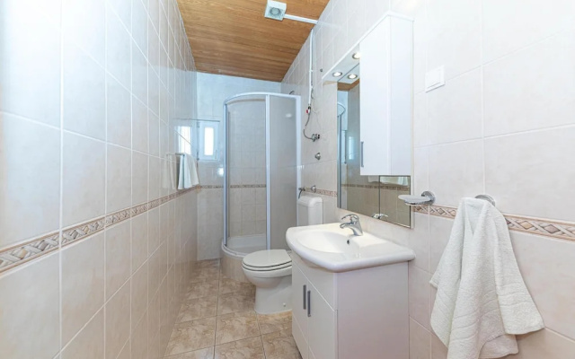 Beautiful Home in Marina With Wifi and 3 Bedrooms