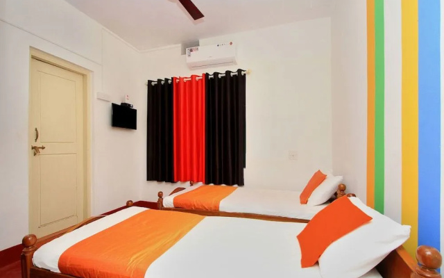 OYO 10757 Trippers Stay