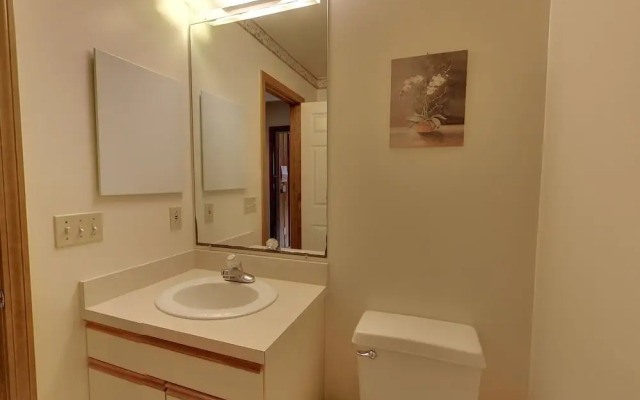 Colony Club C11