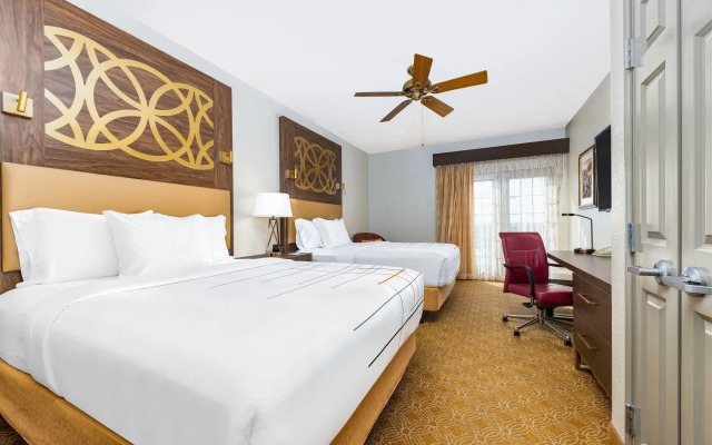 La Quinta Inn & Suites by Wyndham Marble Falls