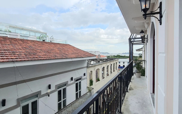 La Cuadra by Wynwood House