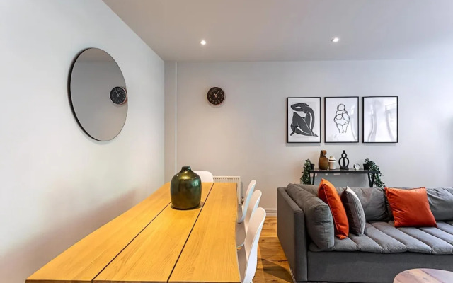 Stunning Modern Apartment in the Heart of Holborn