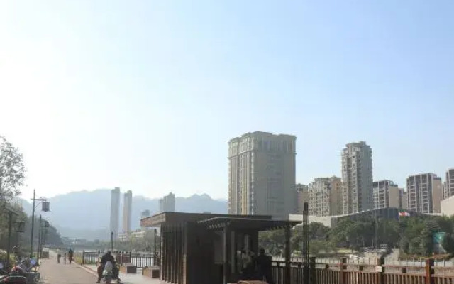 Yongjia Yujin Hotel