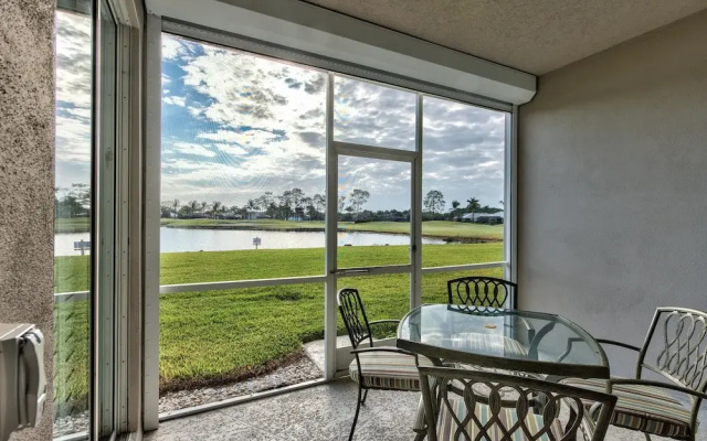 Bologna - Luxury 2-BR Condo with Lake & Golf Views at Green Links, Lely Resort. Access to Pool, Hot Tub, Tennis Courts, and Golf Courses. Near Naples Beaches & Downtown