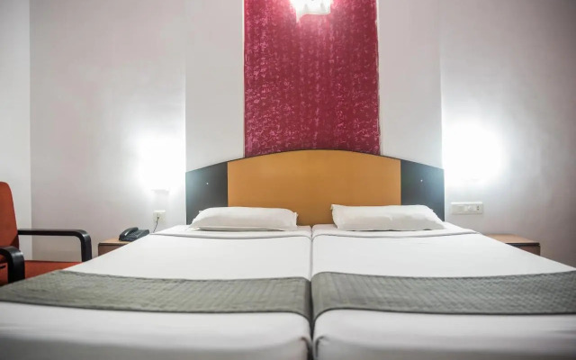 10765 Hotel Tanish