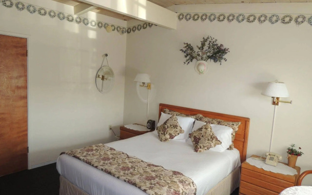 Sundown Inn