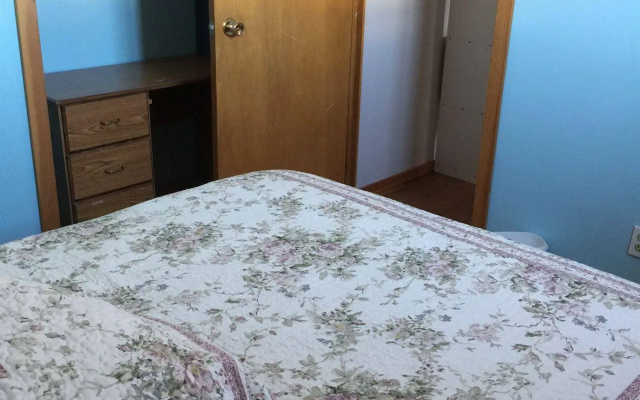 Apostoles Greek Restaurant and Vacation Rentals