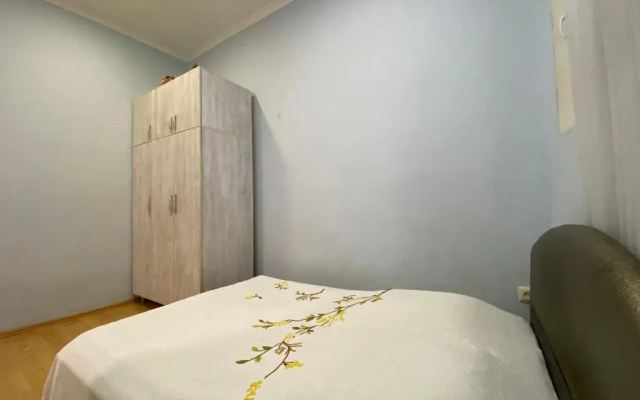 Apartment On Luka Asatiani 2