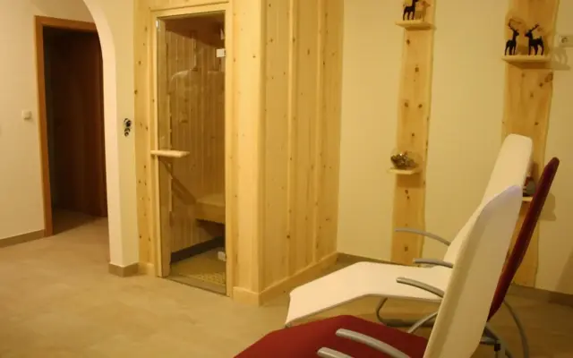 Cozy Feel Good Holiday Apartment in Leogang