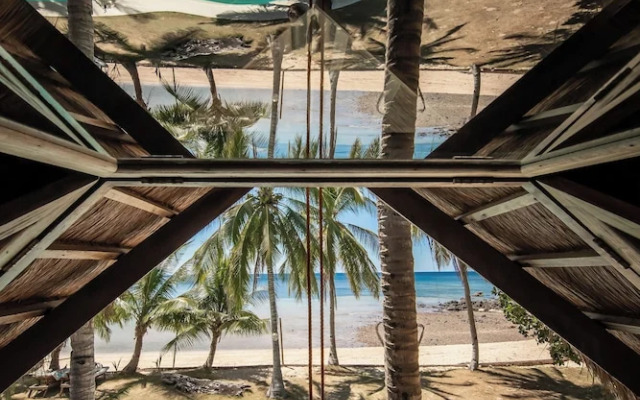 The Beach House Ocam Ocam