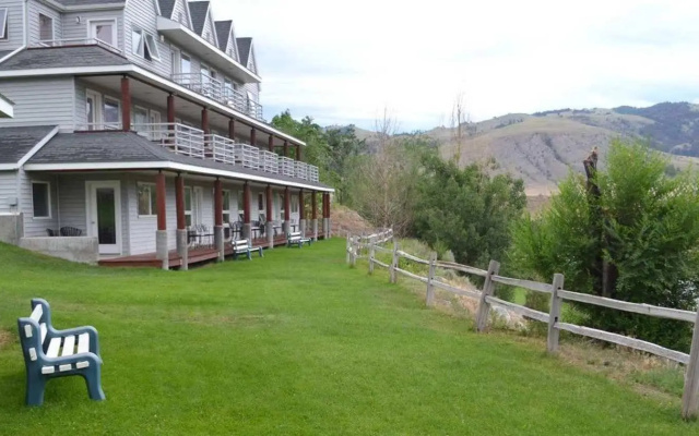 Absaroka Lodge