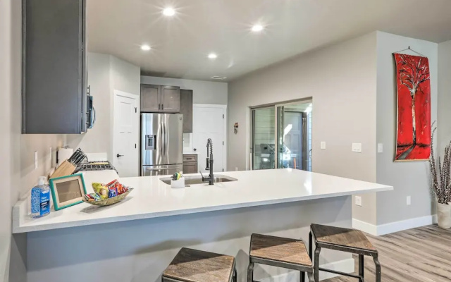 Modern Flagstaff Home, 4 Mi to Downtown!