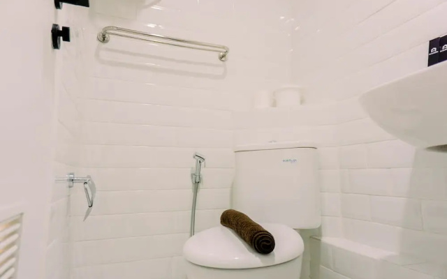 Modern And Cozy Studio Loft Apartment At Kingland Avenue