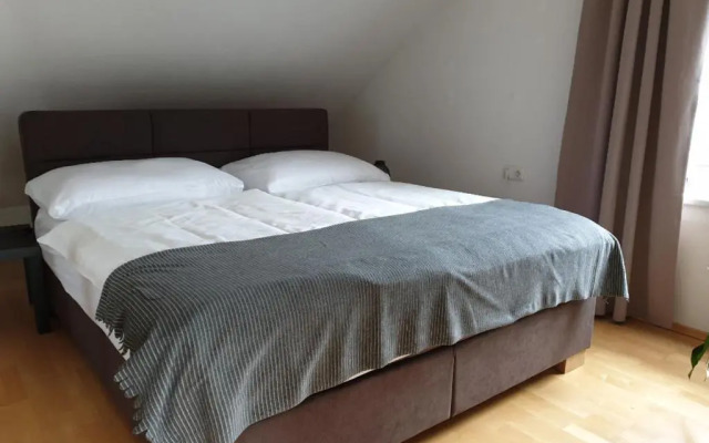 Dachgeschoss-Apartment in Landeck - 140m²