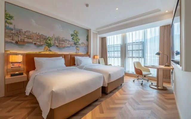 Vienna Hotel Chongqing West Station Square