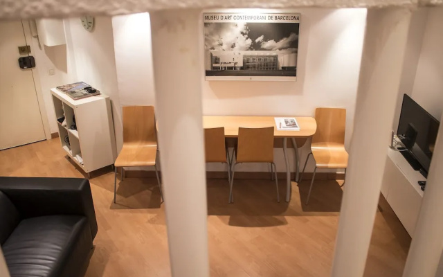 HOMEnFUN Duplex cerca de Sagrada Familia