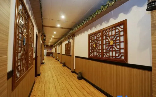 Liyue Cave Longquan Wenquan Homestay