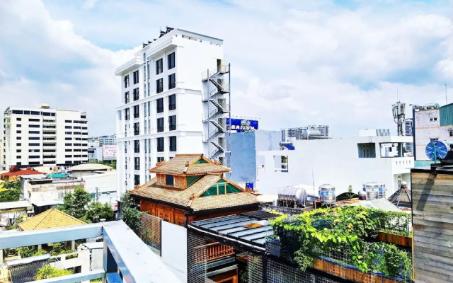 Sen Apartments