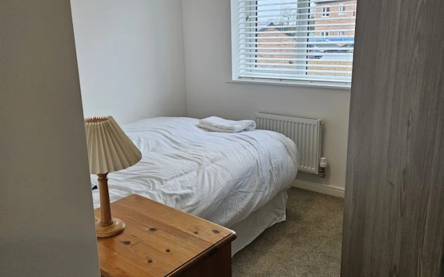 Great Location, 3 bed House in Wistaston