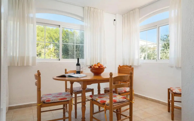 Villa El Olivo With 3 Bedrooms and 3 Bathrooms