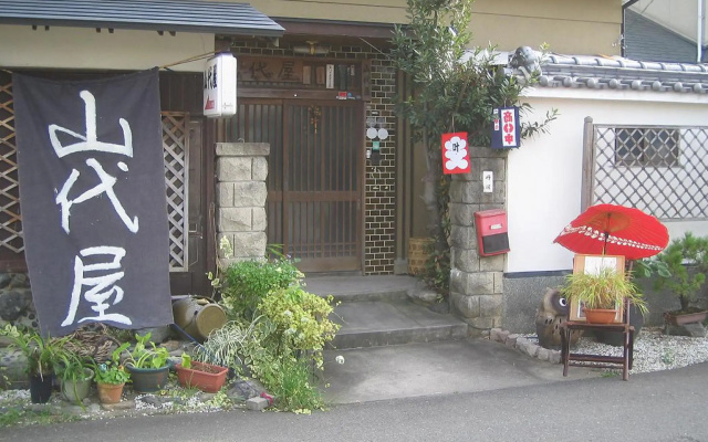 International Inn Yamashiro-ya