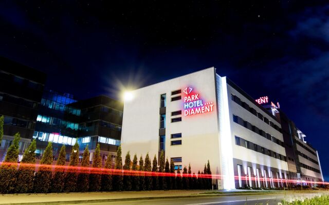 Отель Park Hotel Diament Wroclaw Польша, Вроцлав - отзывы, цены и фото номеров - забронировать отель Park Hotel Diament Wroclaw онлайн вид на фасад