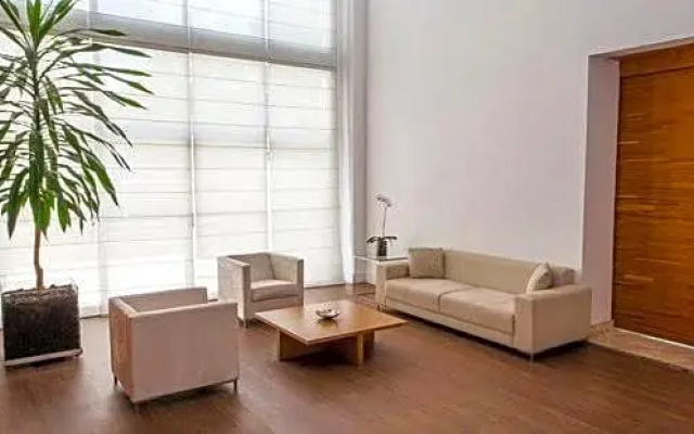Maximus Luxury Nyc Berrini Iii