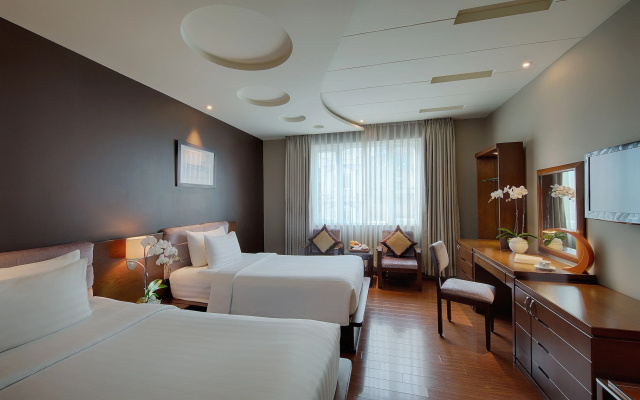 Grand Silverland Hotel & Spa