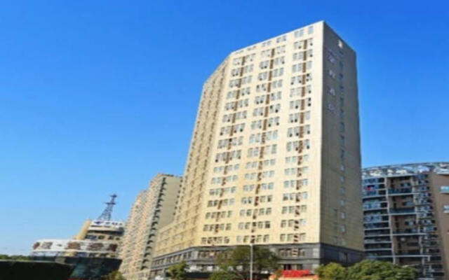 Отель Starway Jiujiang International Convention Centre Branch вид на фасад