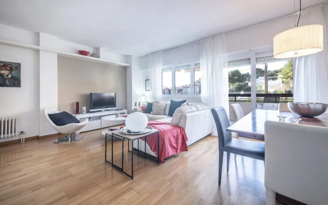 Tennis Apartment TVL 105